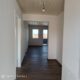 schöne NEUBAU 3 Zimmer barrierefreie Wohnung in Lindau Reutin mit Balkon, 3. OG links, Whg Nr. 7 - Beispielbild Flur